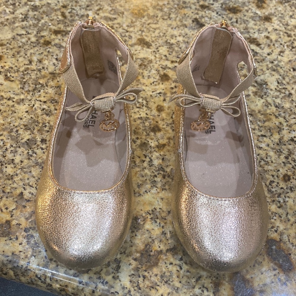 Michael Kors girls shoe size 9